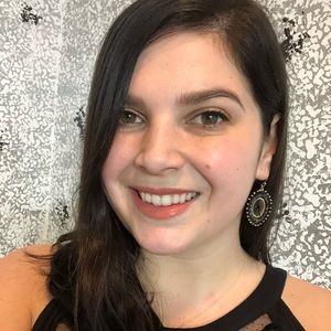 Meet your Posher, Marissa